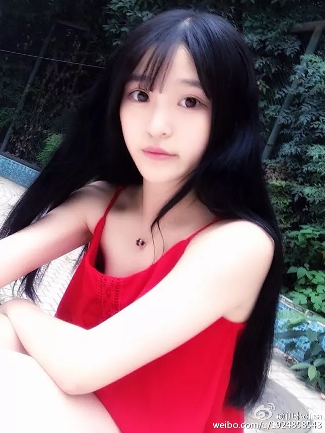 伊小七  伊小七MoMo 清新养眼萝莉私房照诱惑写真图第18张图片