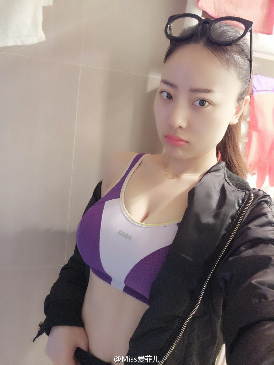 Miss爱菲儿  Miss爱菲儿 32H天然大白兔美女主播第14张图片