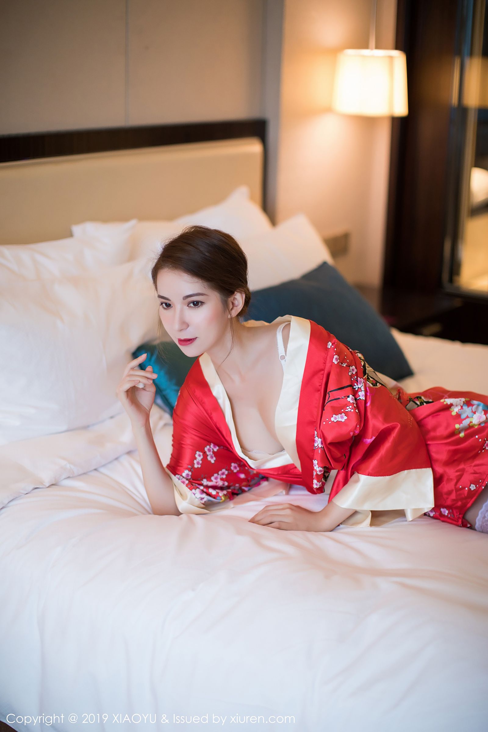 陈良玲  气质女神carry 性感和服蕾丝美腿第31张图片