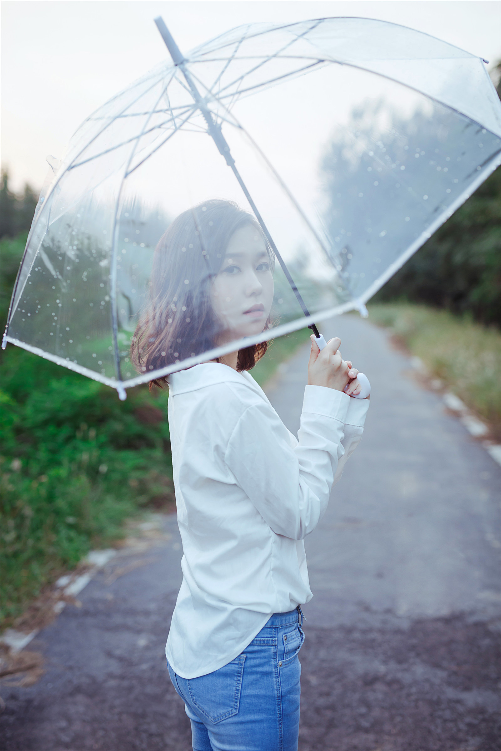 白裙美女写真大片 造型素雅仙气十足