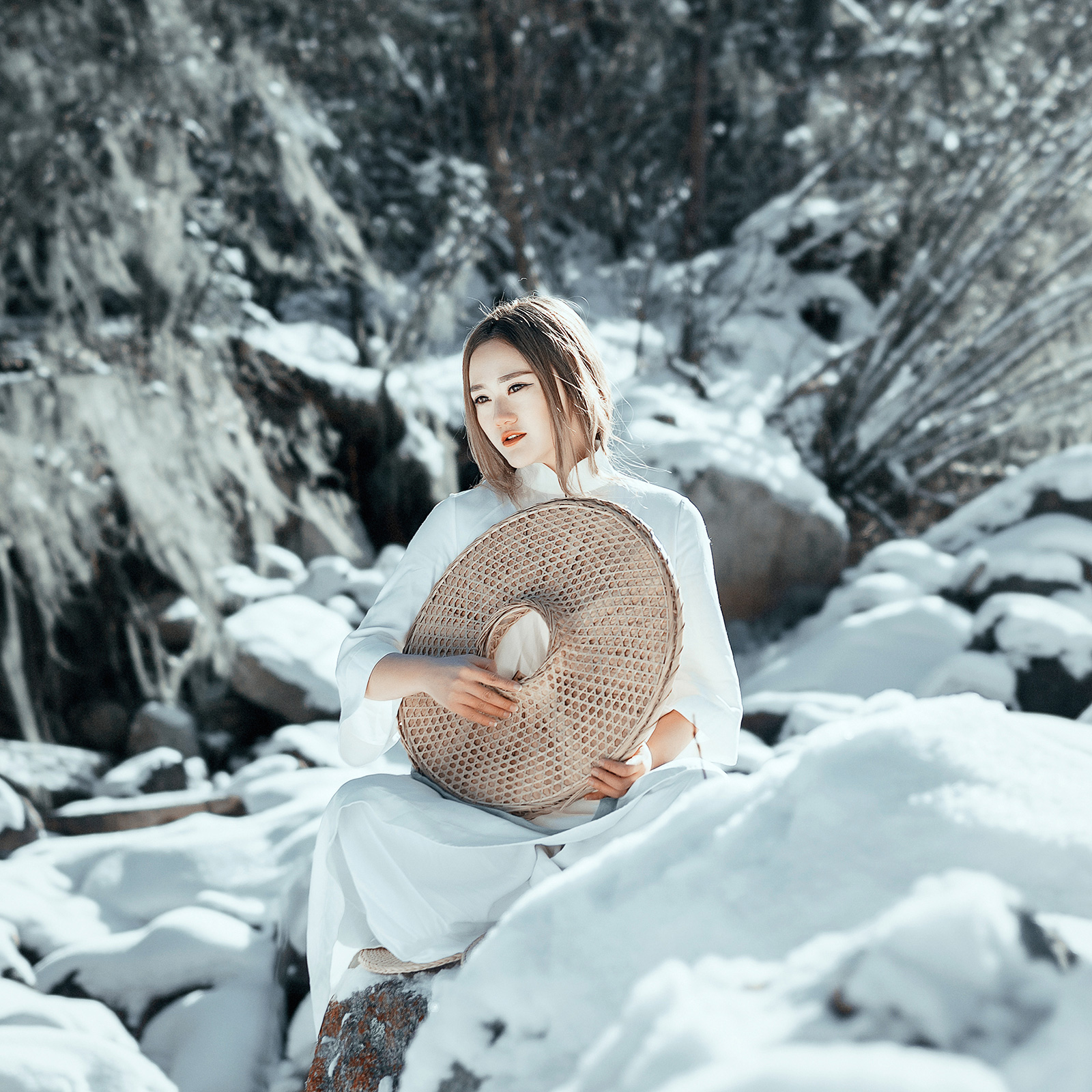 古装美女山涧雪景写真 不染世俗的美