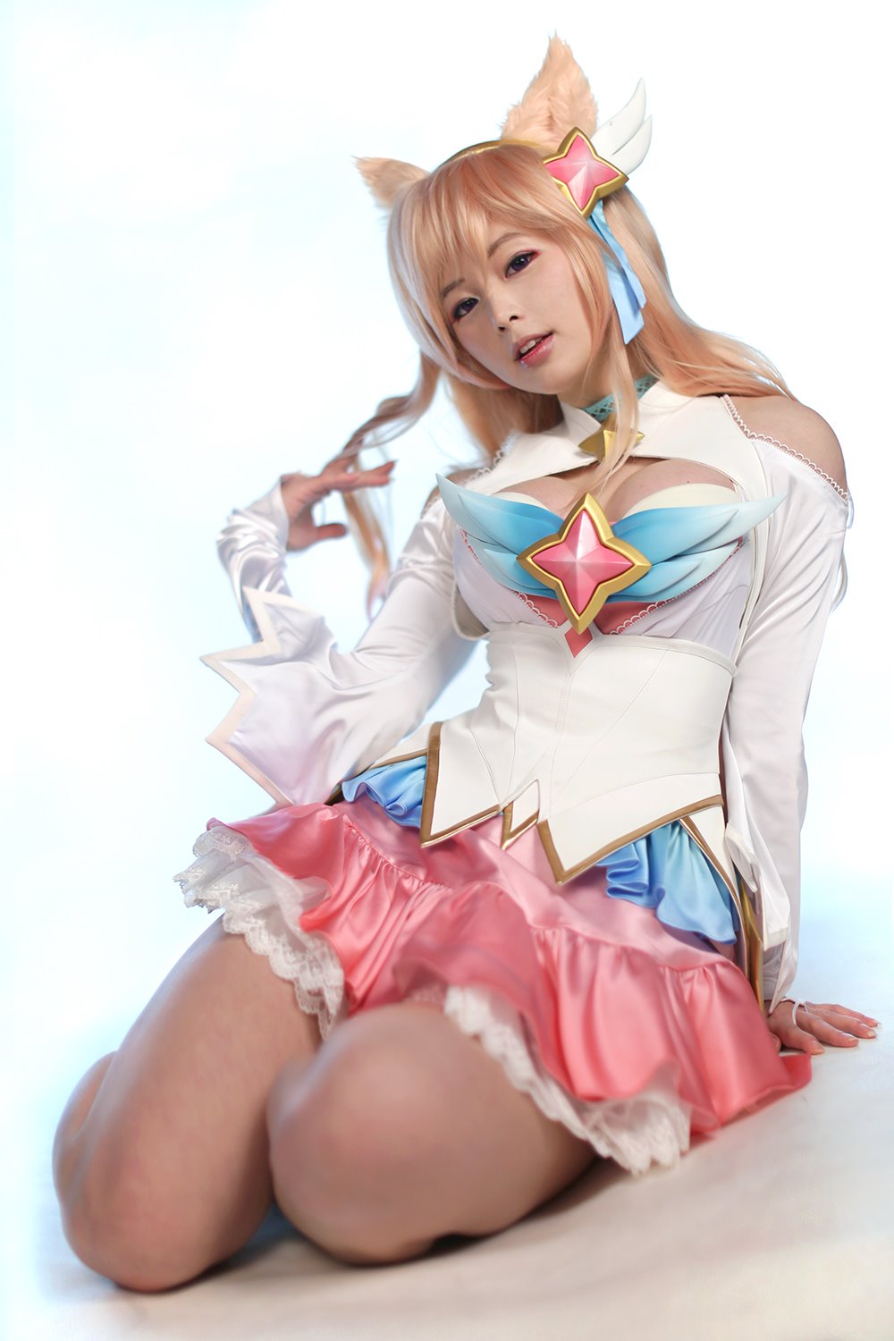 性感巨乳美腿美女Cosplay星之守护者阿狸